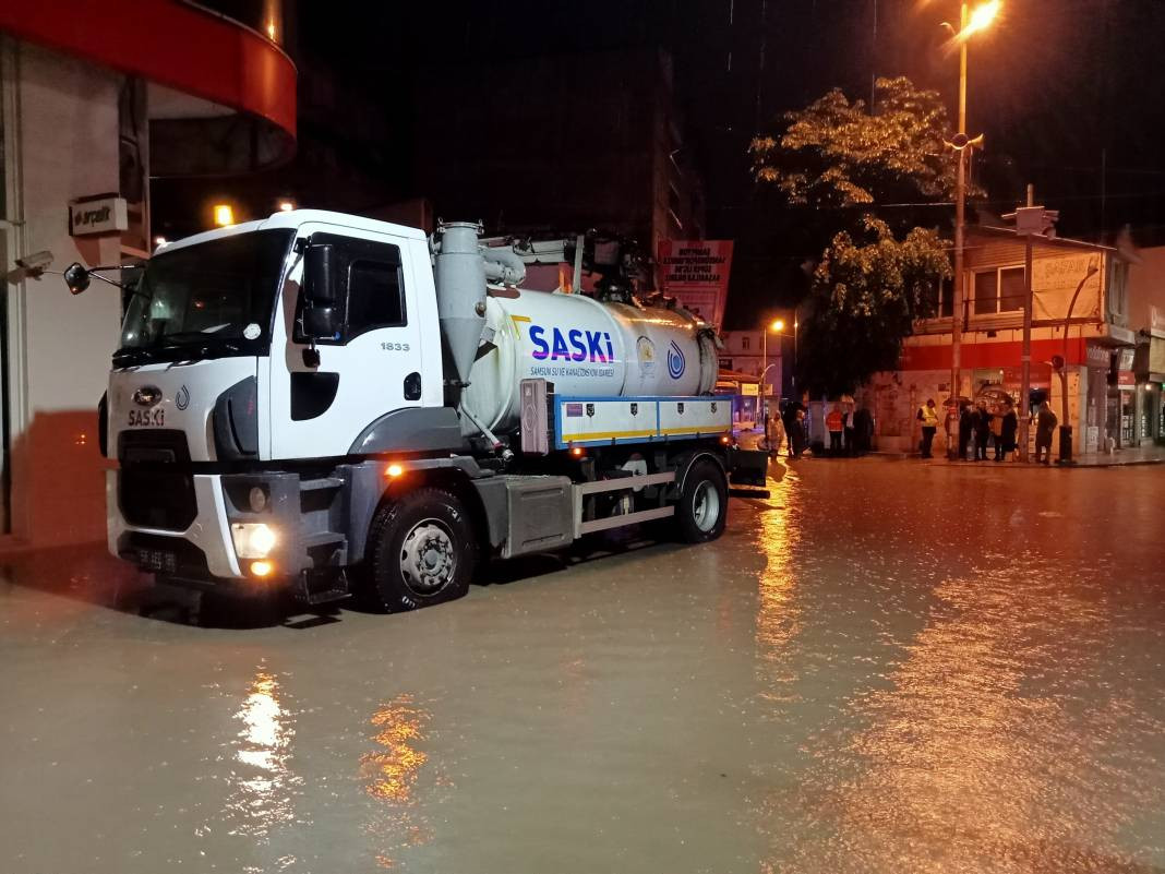 Samsun’u sağanak vurdu: Terme Çayı taştı - Resim: 11
